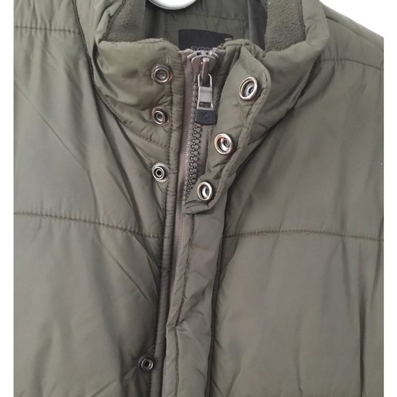 Express Design Studio vest - Picture 2 of 7